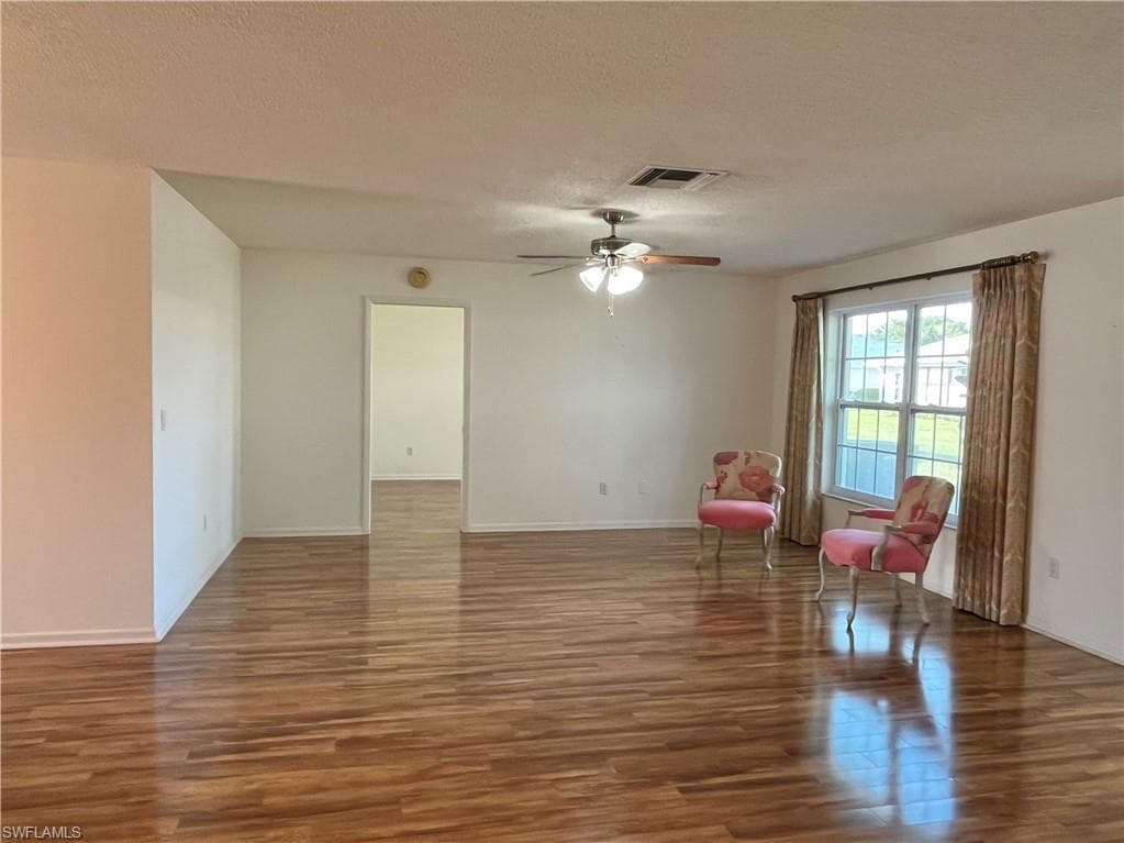 1335 Broadwater DR-11