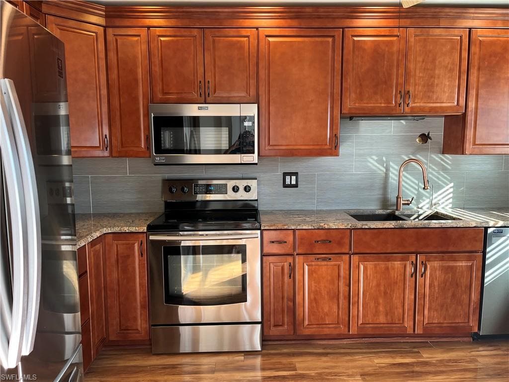1335 Broadwater DR-4