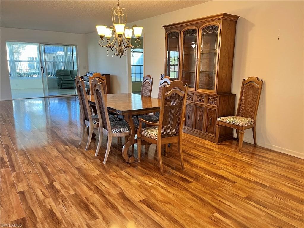 1335 Broadwater DR-10