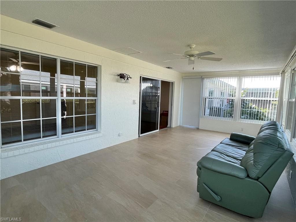 1335 Broadwater DR-24