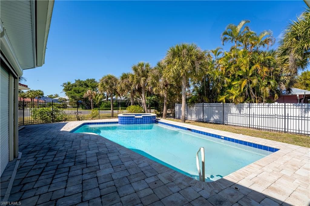 3730 Agate CT, SANIBEL FL 33957-29