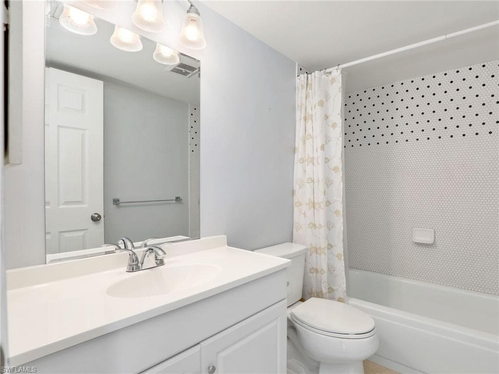 1400 Pompei LN # 52, NAPLES FL 34103-21