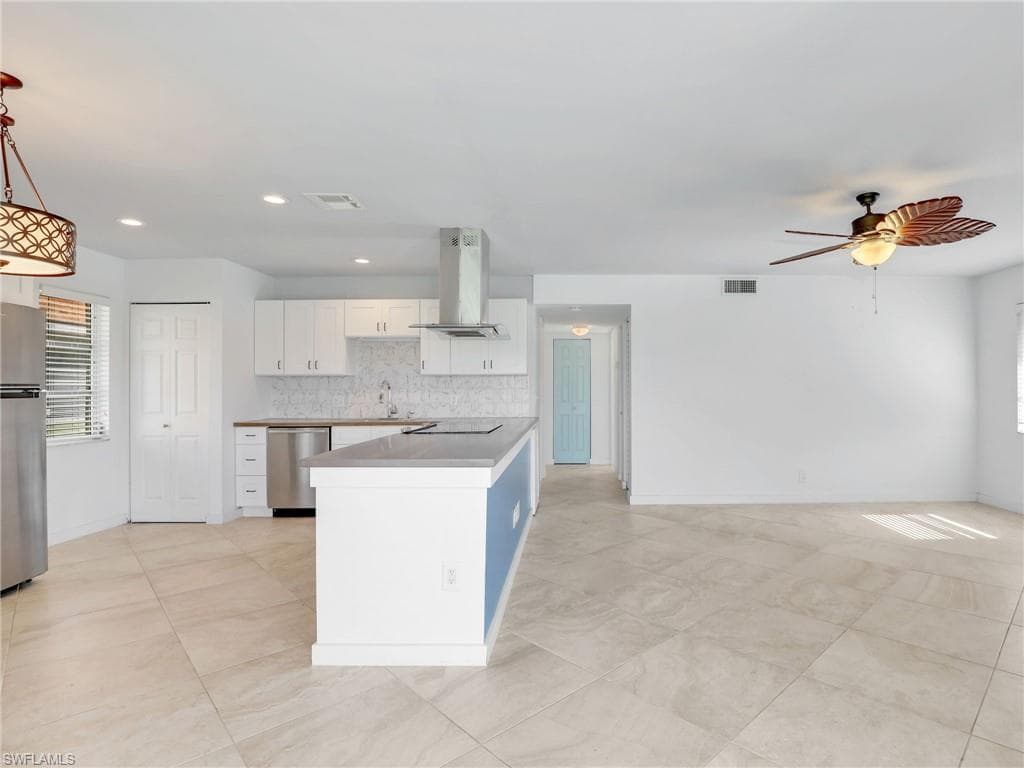 1400 Pompei LN # 52, NAPLES FL 34103-8