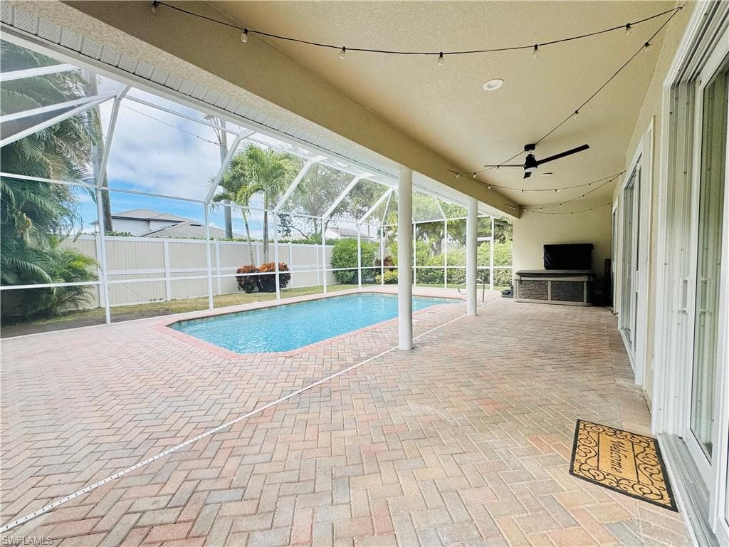 10855 Fieldfair DR, NAPLES FL 34119-2