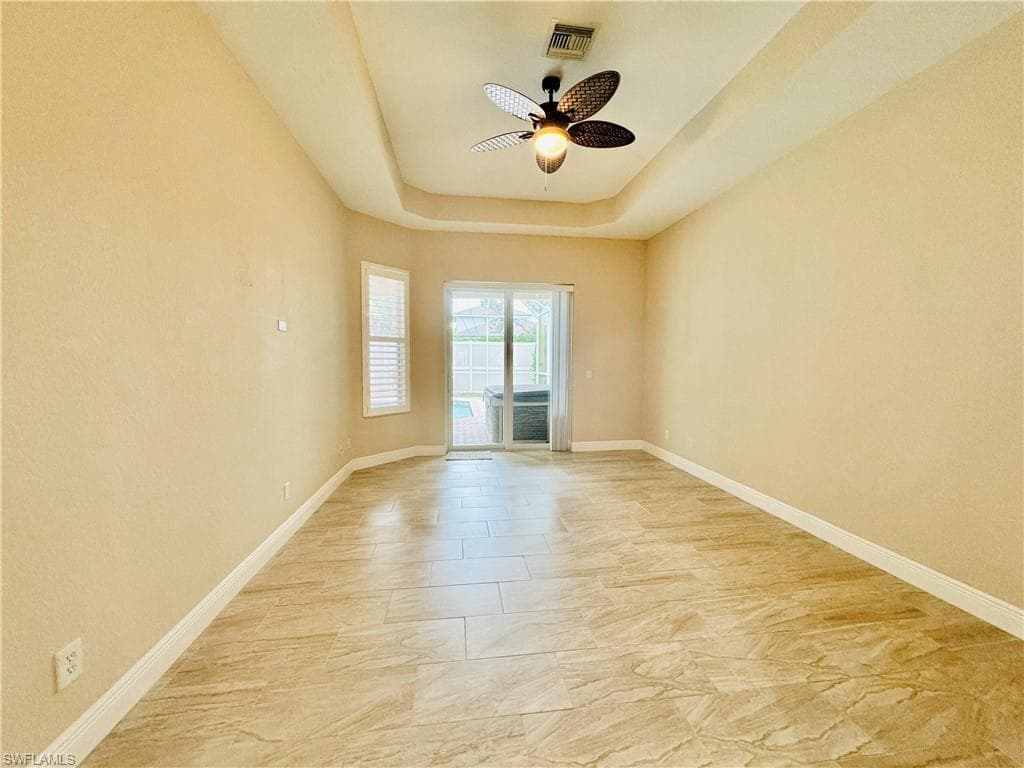 10855 Fieldfair DR, NAPLES FL 34119-9