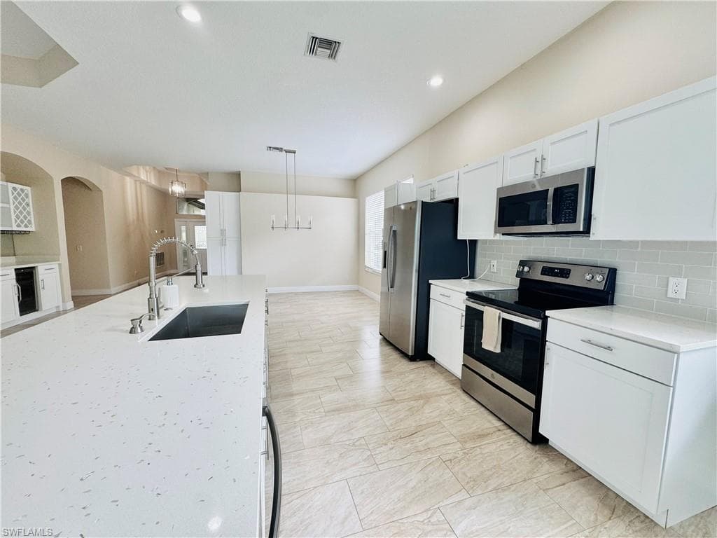 10855 Fieldfair DR, NAPLES FL 34119-7