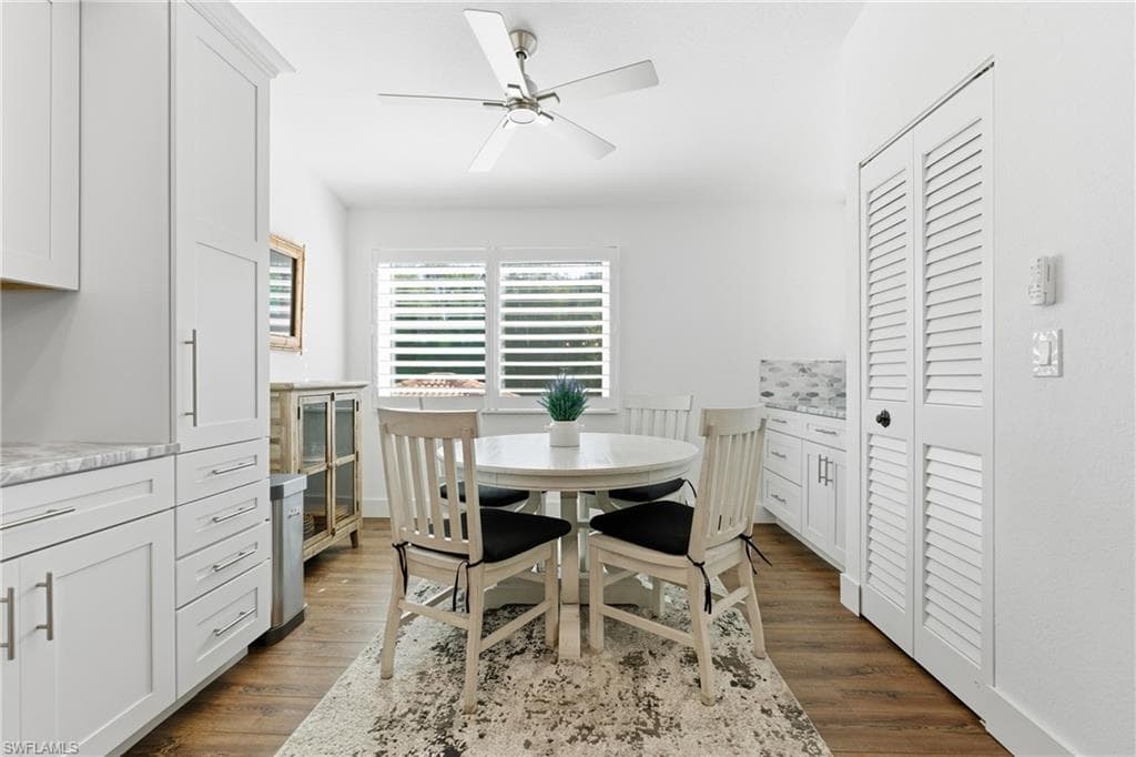 732 Woodshire LN # I6, NAPLES FL 34105-12