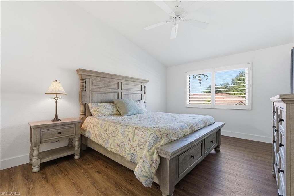 732 Woodshire LN # I6, NAPLES FL 34105-6