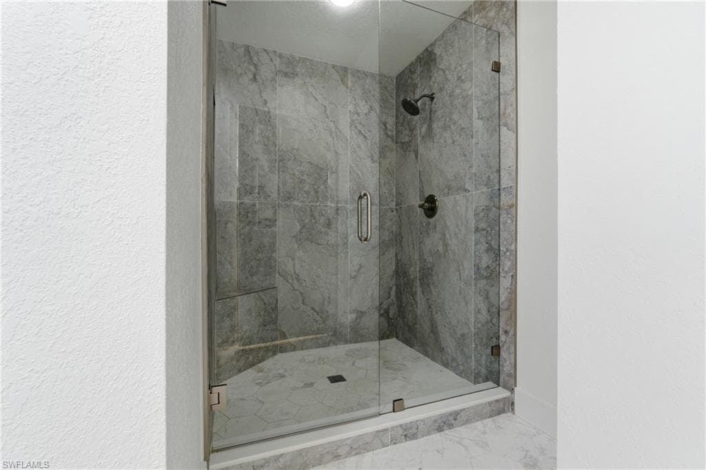 732 Woodshire LN # I6, NAPLES FL 34105-8