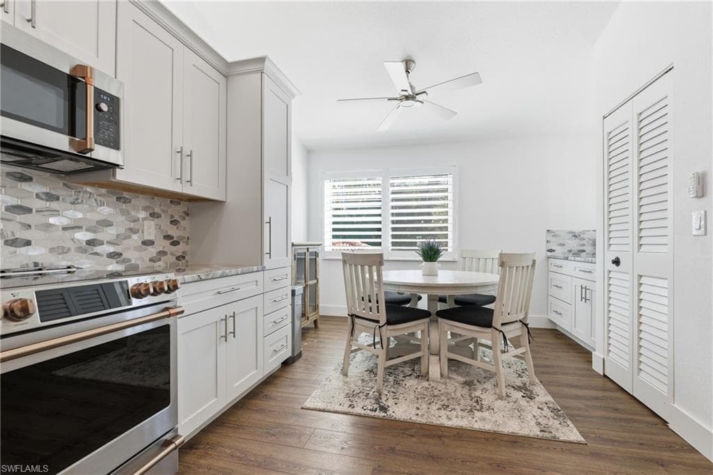 732 Woodshire LN # I6, NAPLES FL 34105-13