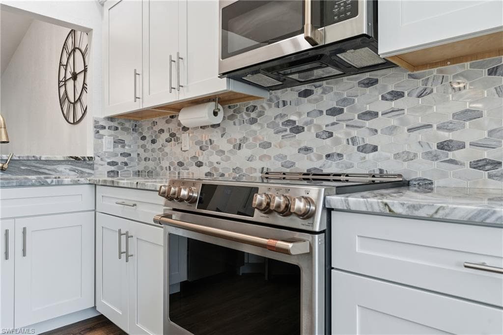 732 Woodshire LN # I6, NAPLES FL 34105-3