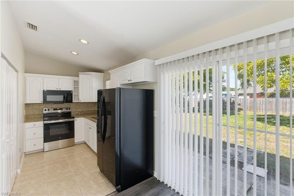 5283 17th PL SW, NAPLES FL 34116-10