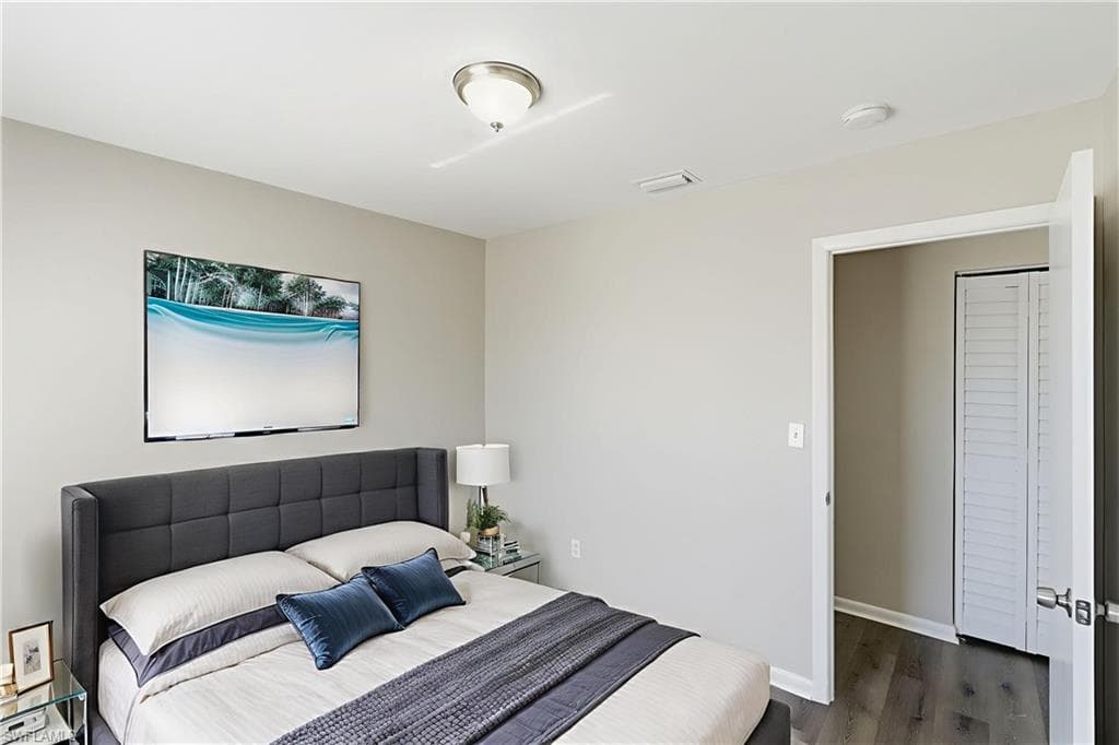 5283 17th PL SW, NAPLES FL 34116-3