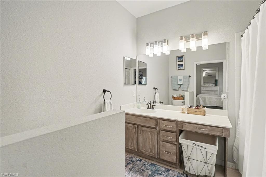 9776 Mendocino DR, FORT MYERS FL 33919-14