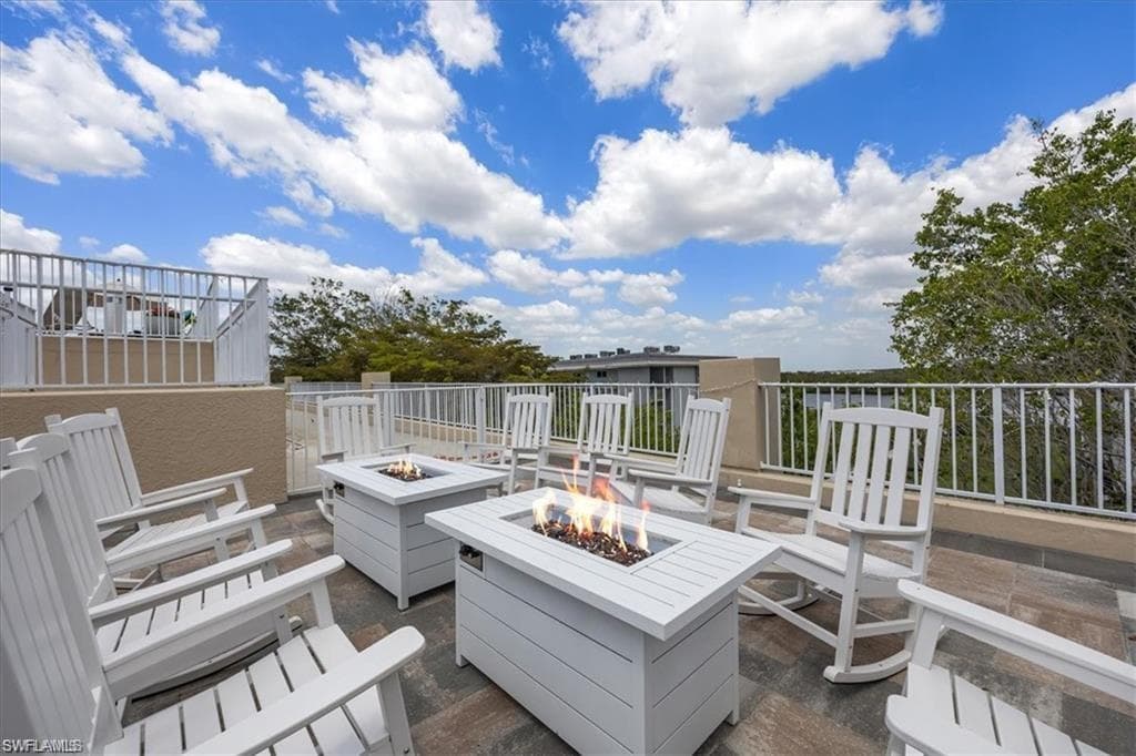 401 Bayfront PL # 3304, NAPLES FL 34102-21