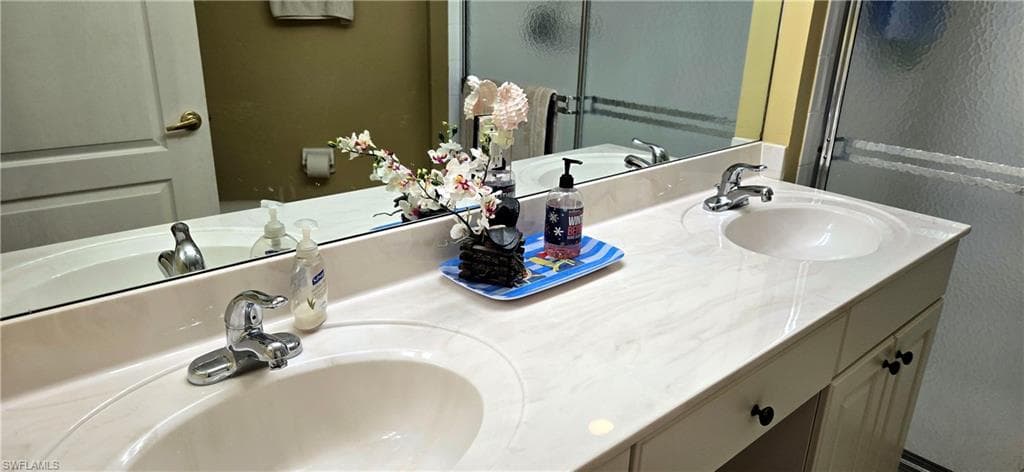 12100 Summergate CIR # 203, FORT MYERS FL 33913-22