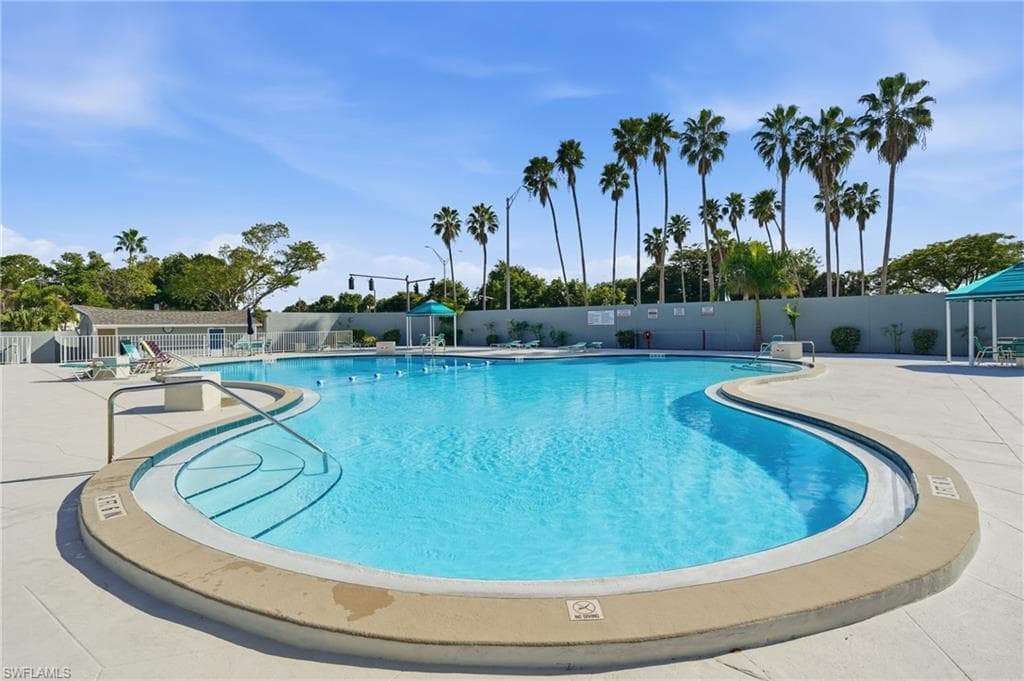 4251 Island CIR # 7, FORT MYERS FL 33919-5