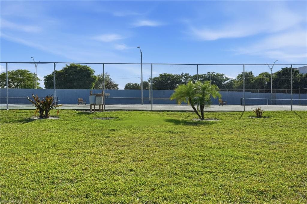 4251 Island CIR # 7, FORT MYERS FL 33919-26