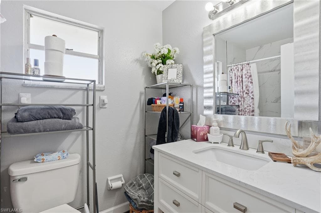 4251 Island CIR # 7, FORT MYERS FL 33919-13