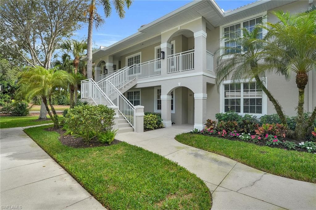 2350 Carrington CT # 202, NAPLES FL 34109-1