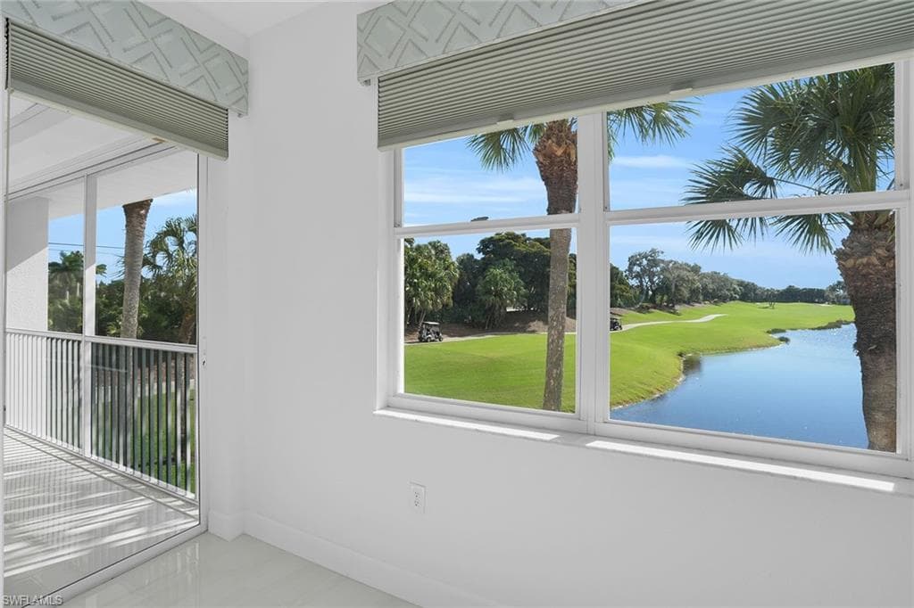 2350 Carrington CT # 202, NAPLES FL 34109-15