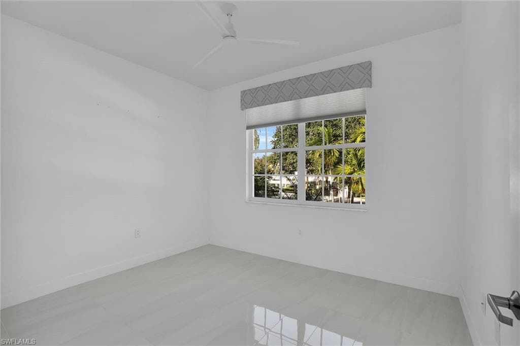 2350 Carrington CT # 202, NAPLES FL 34109-21