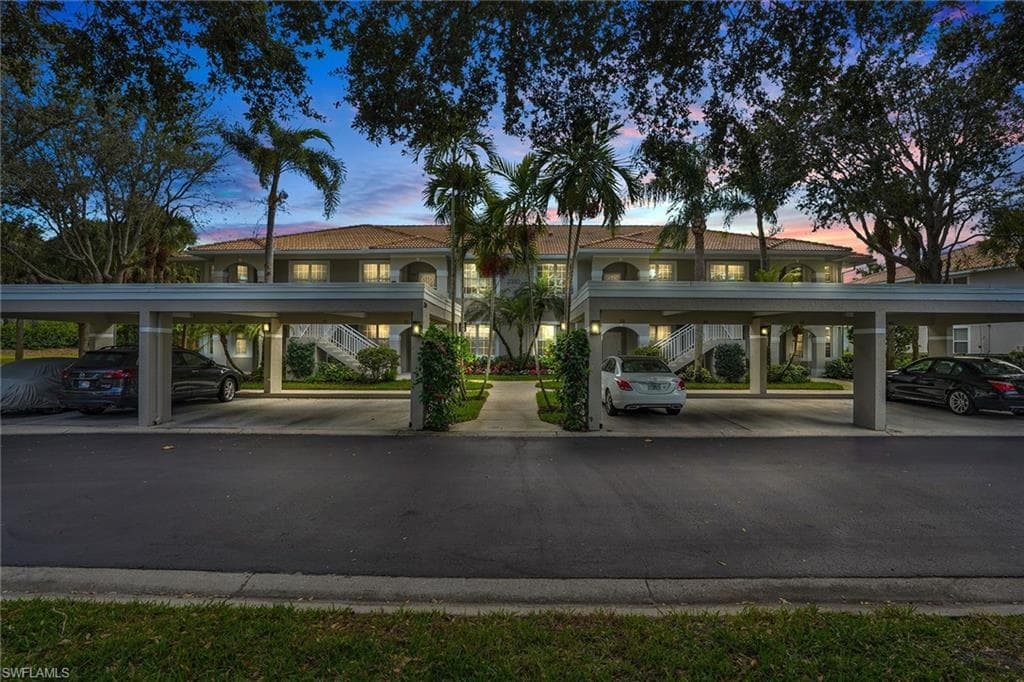 2350 Carrington CT # 202, NAPLES FL 34109-35
