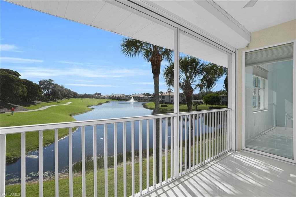 2350 Carrington CT # 202, NAPLES FL 34109-29