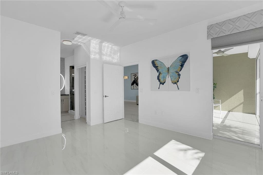 2350 Carrington CT # 202, NAPLES FL 34109-17