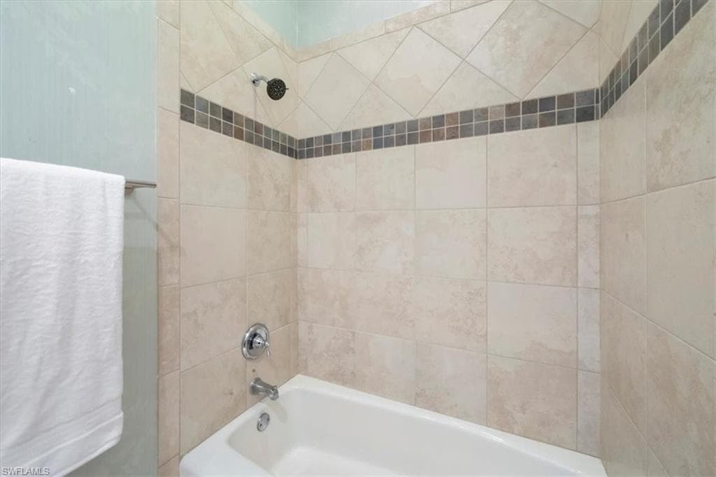 16834 Cabreo DR, NAPLES FL 34110-31