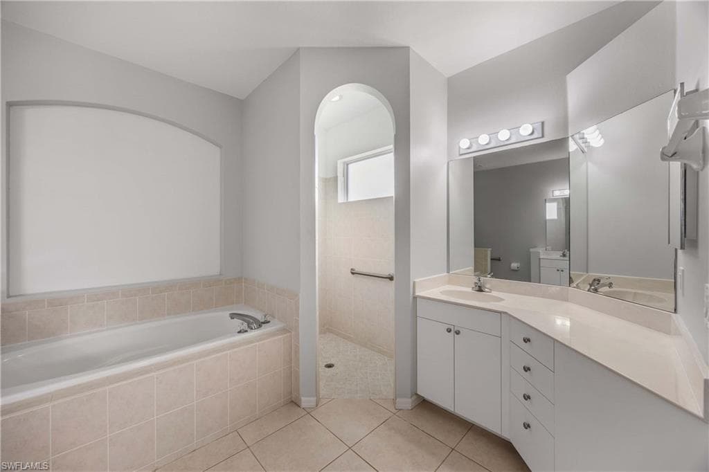 9882 El Greco CIR-17