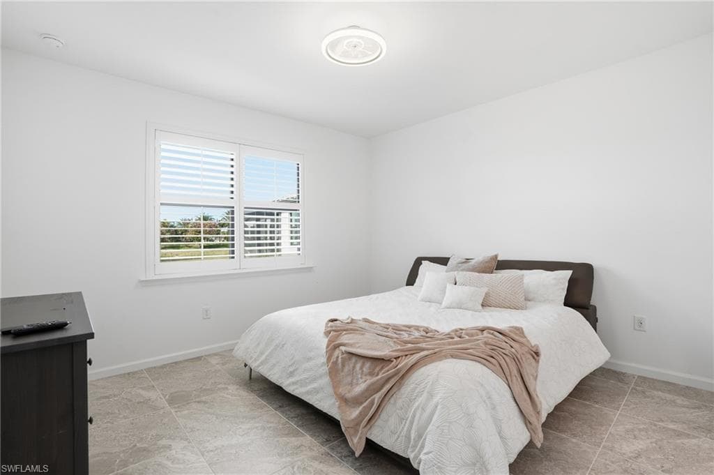 1645 Serena AVE, NAPLES FL 34120-15