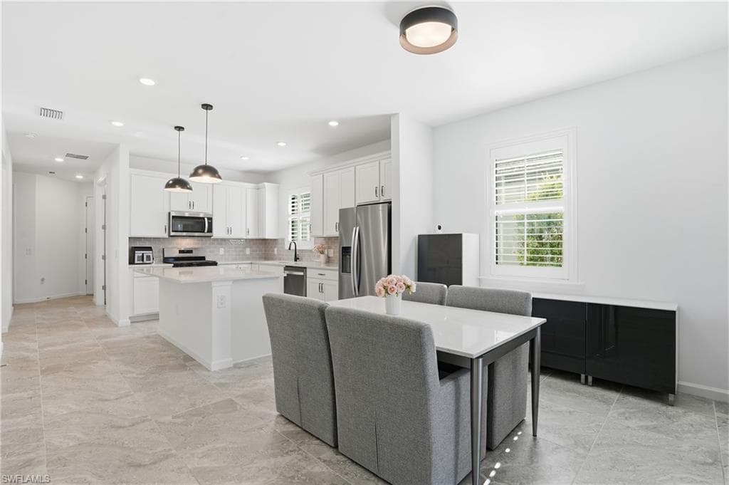 1645 Serena AVE, NAPLES FL 34120-2