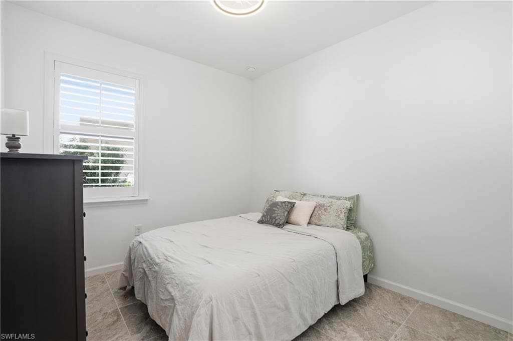 1645 Serena AVE, NAPLES FL 34120-20