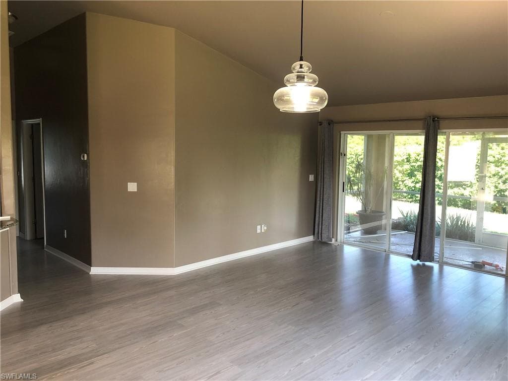 7500 Cameron CIR, FORT MYERS FL 33912-10