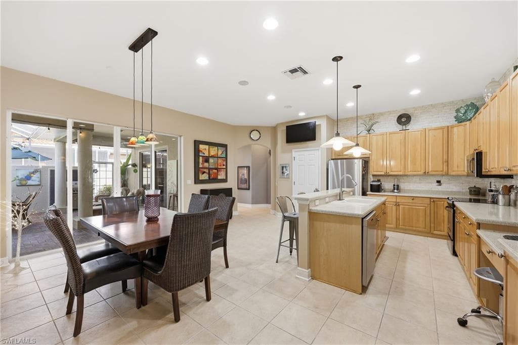 13924 Bently CIR, FORT MYERS FL 33912-5