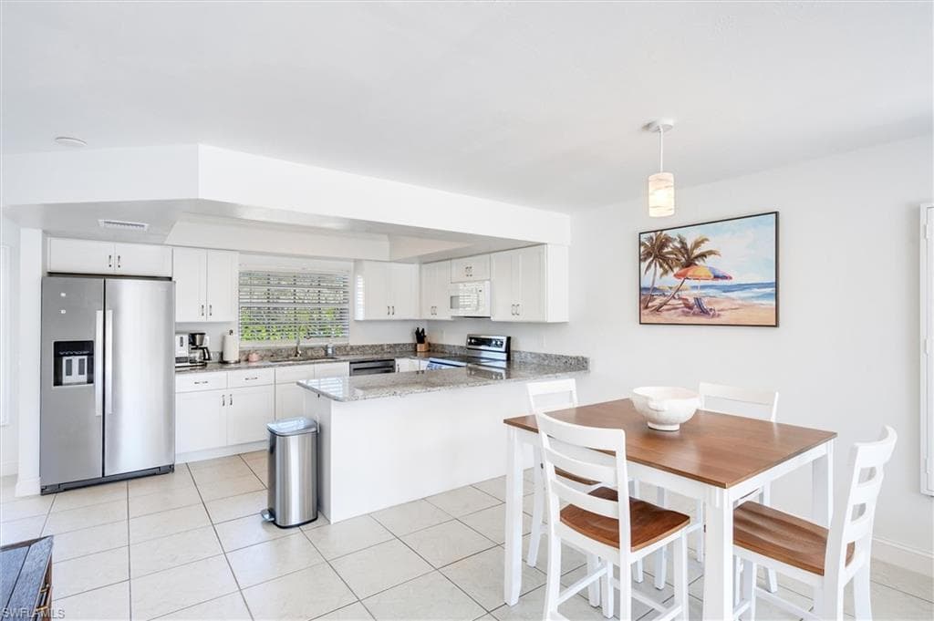 3687 Maran LN, BONITA SPRINGS FL 34134-18