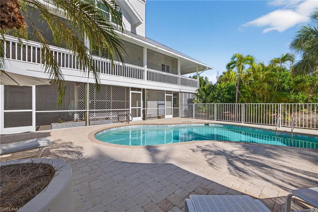290 Southwinds DR, SANIBEL FL 33957-16