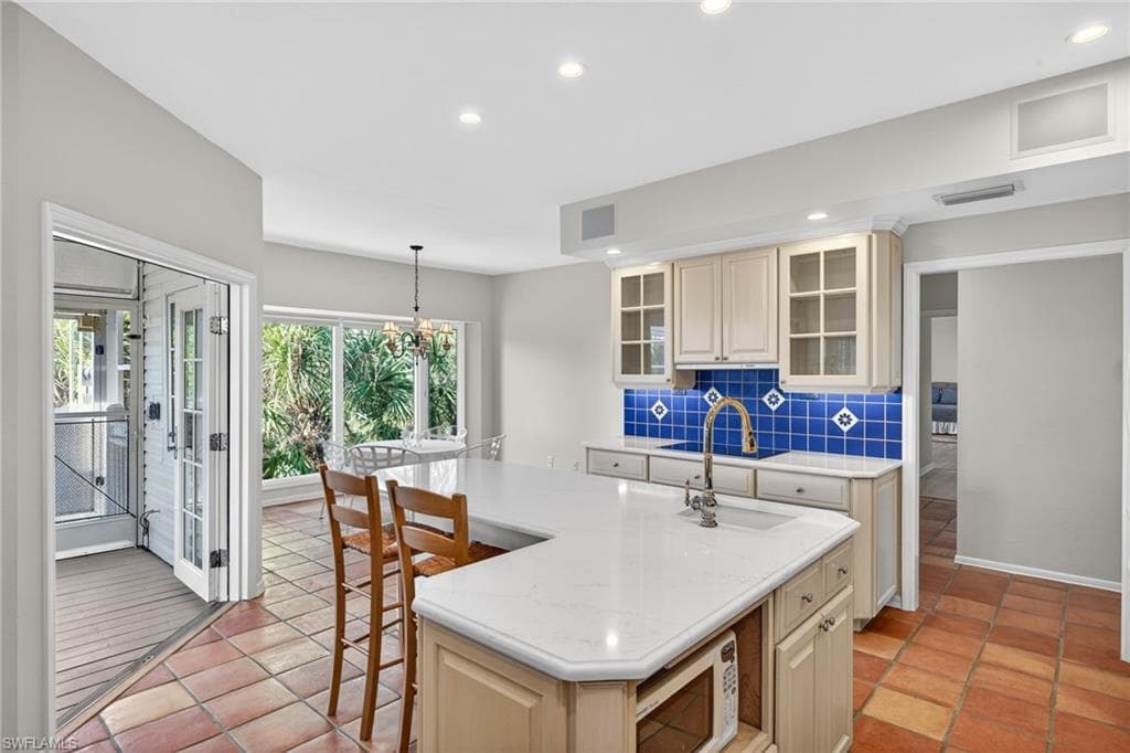 290 Southwinds DR, SANIBEL FL 33957-10