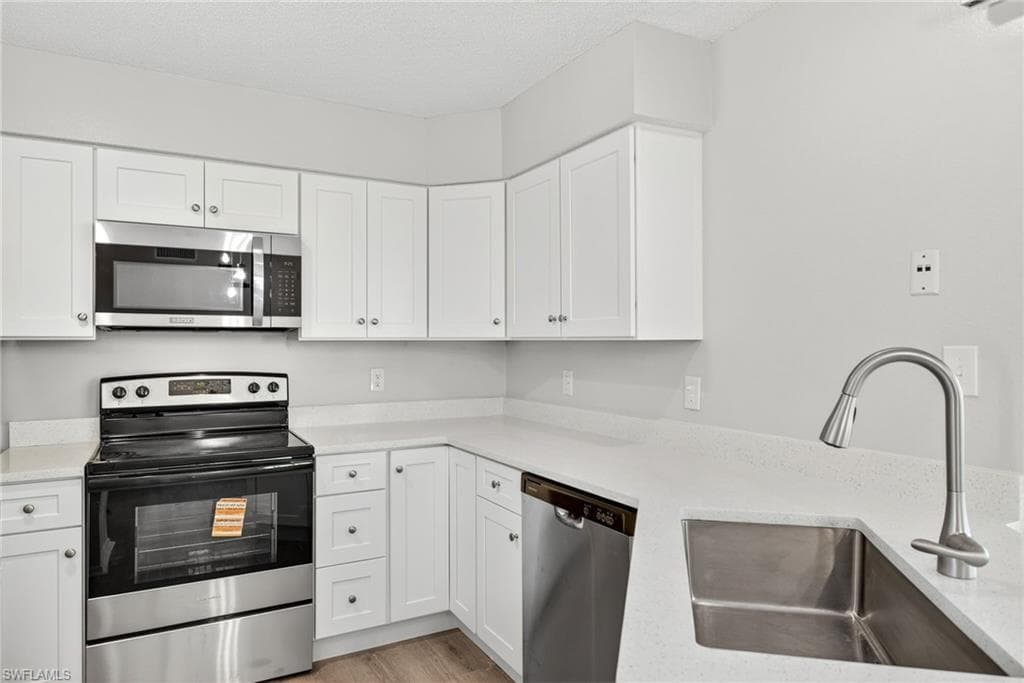 7400 College PKWY # 7C, FORT MYERS FL 33907-7