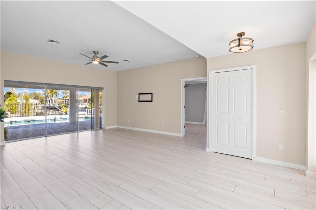 3446 Pinetree DR-12