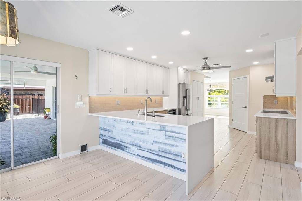3446 Pinetree DR-22