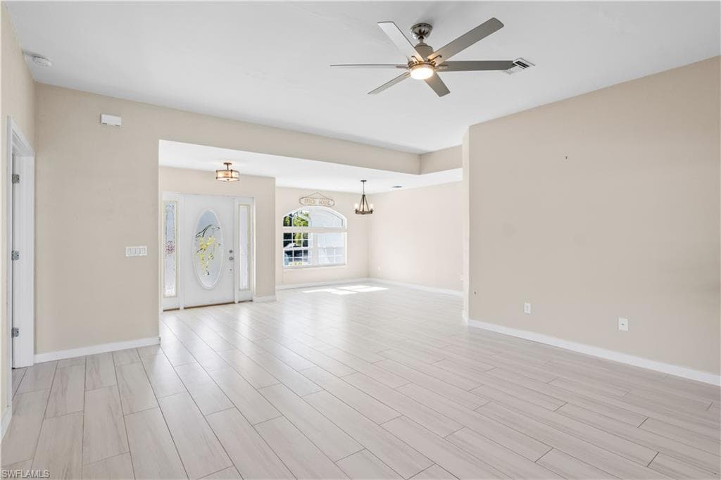 3446 Pinetree DR-14