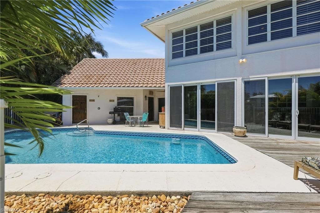1748 Jewel Box DR-42