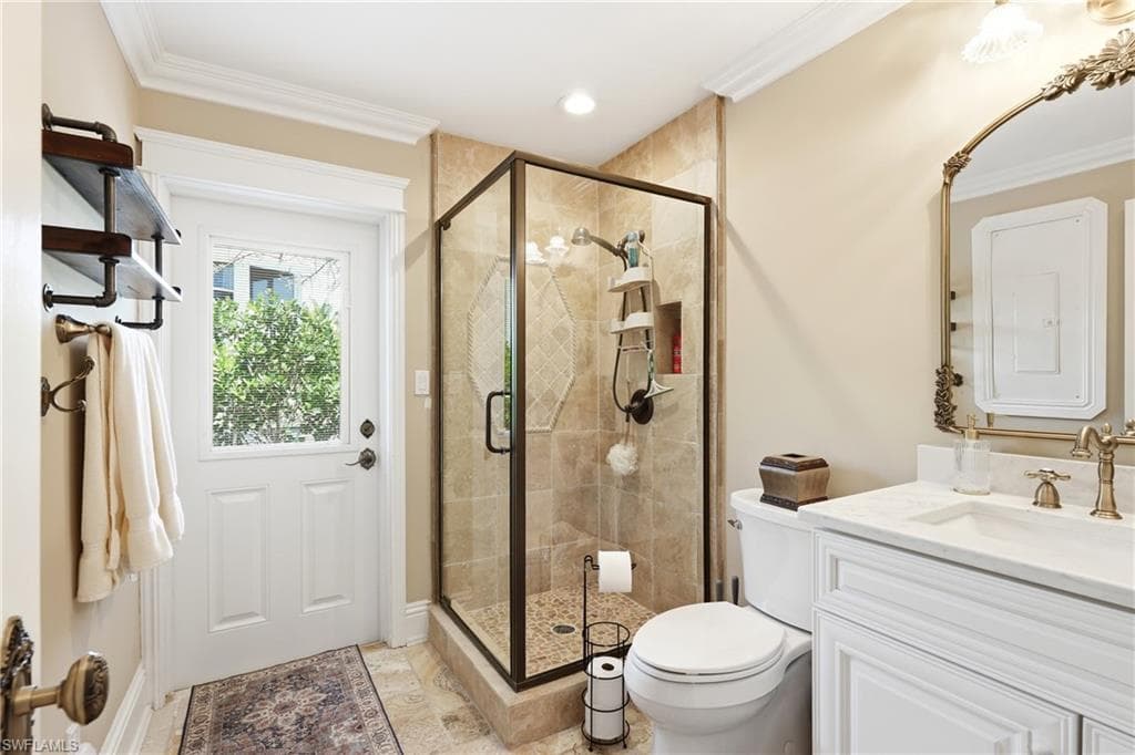 1748 Jewel Box DR-32