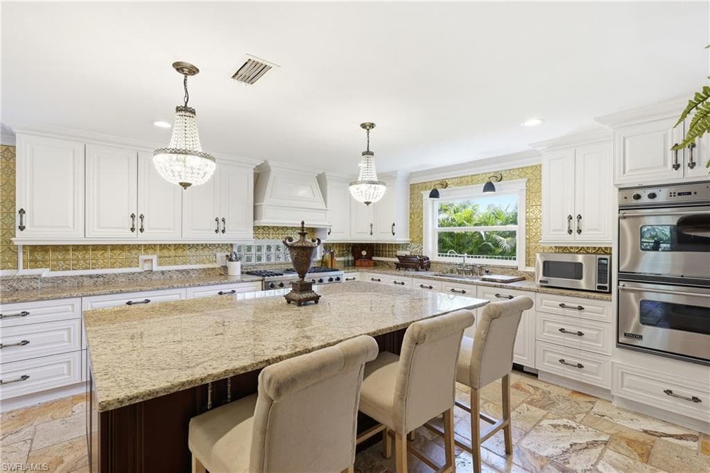 1748 Jewel Box DR-3