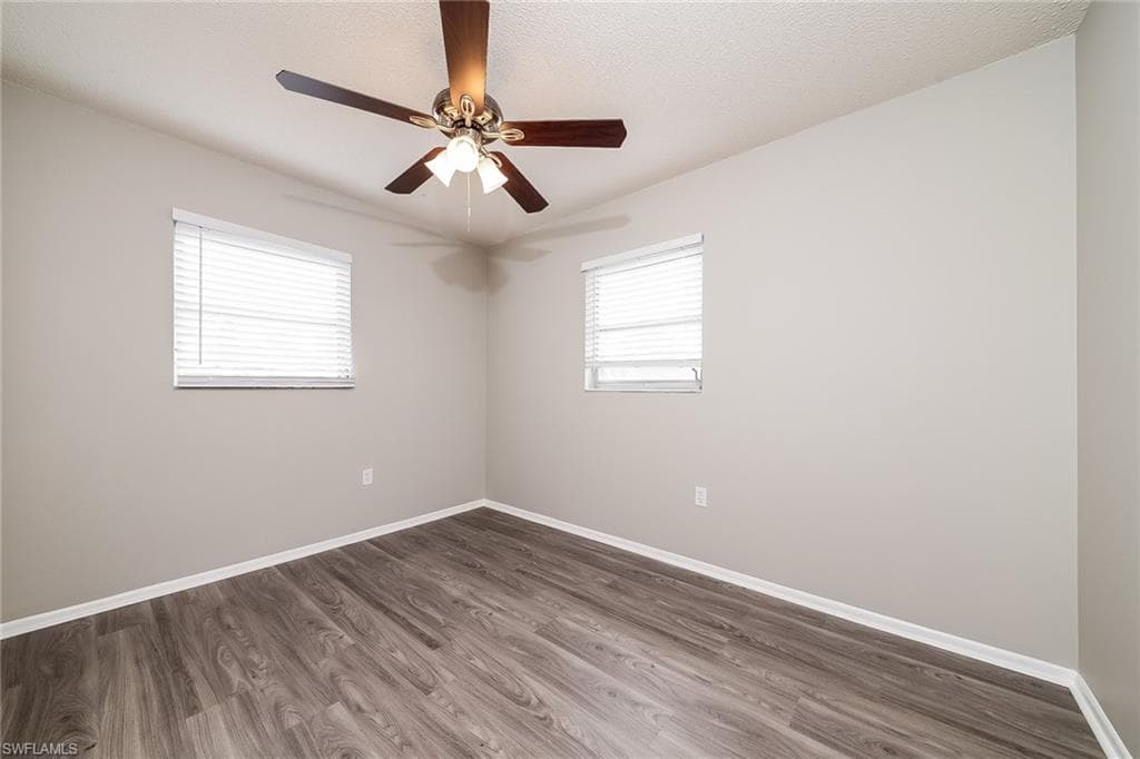 744 Pineland AVE, VENICE FL 34285-12