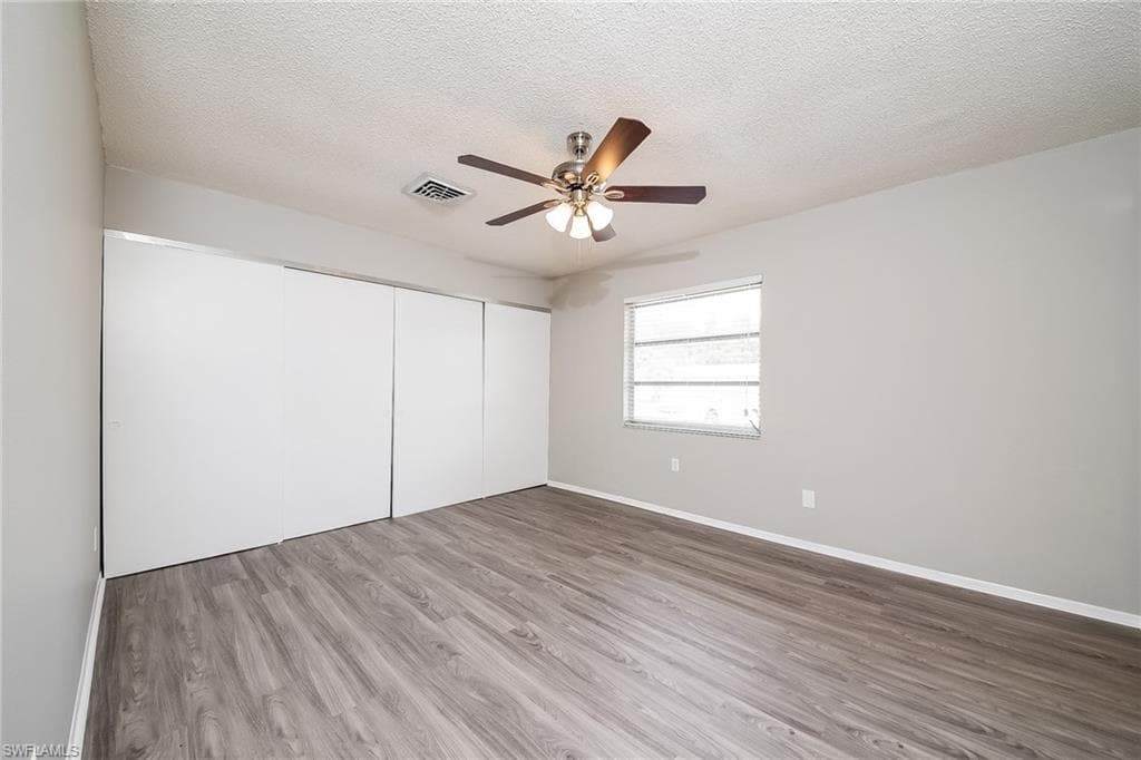 744 Pineland AVE, VENICE FL 34285-7