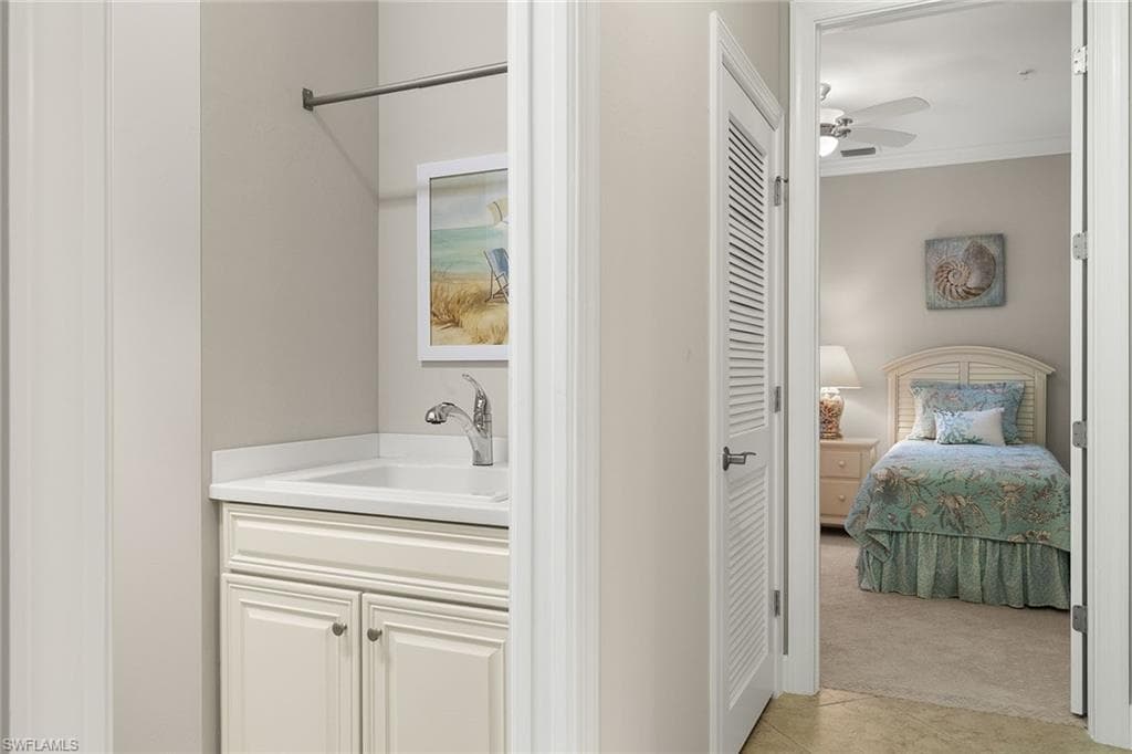 12041 Covent Garden CT # 2201, NAPLES FL 34120-19