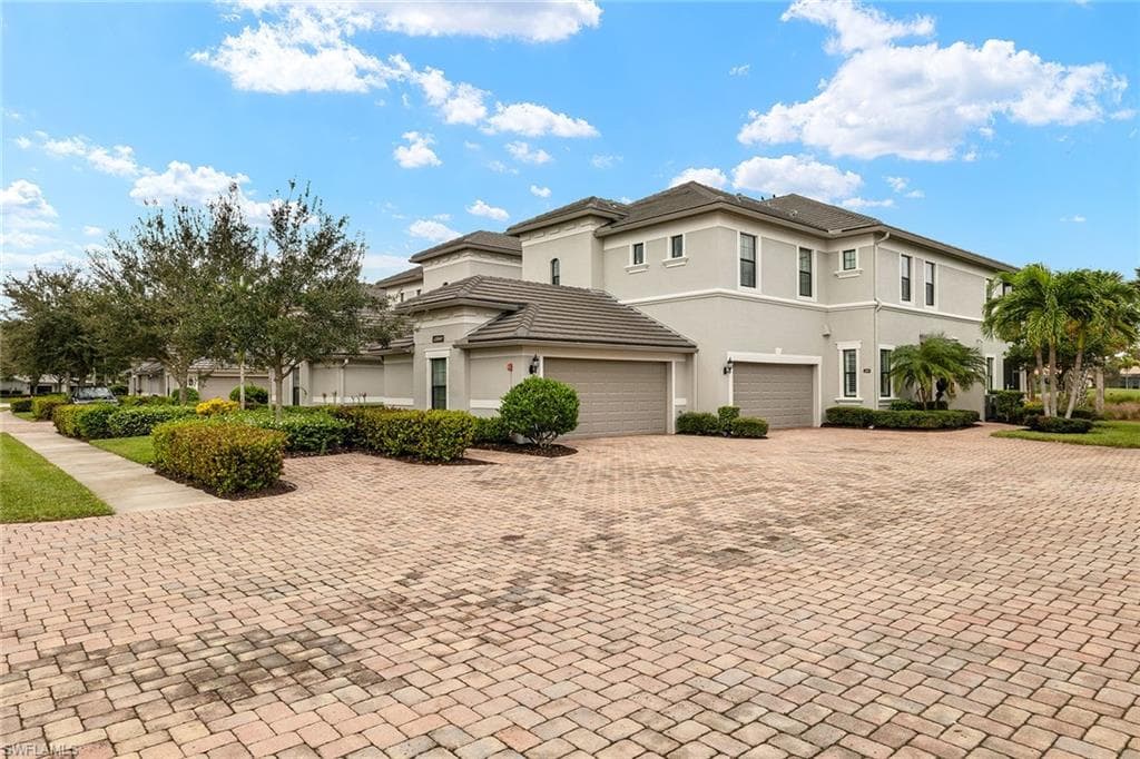 12041 Covent Garden CT # 2201, NAPLES FL 34120-24